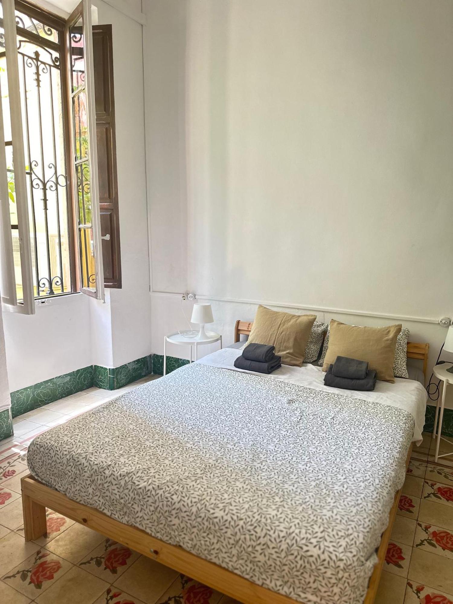 Habitacion Con Bano Privado 1 Cama De Matrimonio Valenza Esterno foto